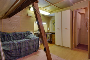 Loft Room- click for photo gallery